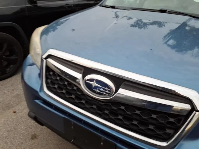 Used 2015  Subaru 2.5i image 2