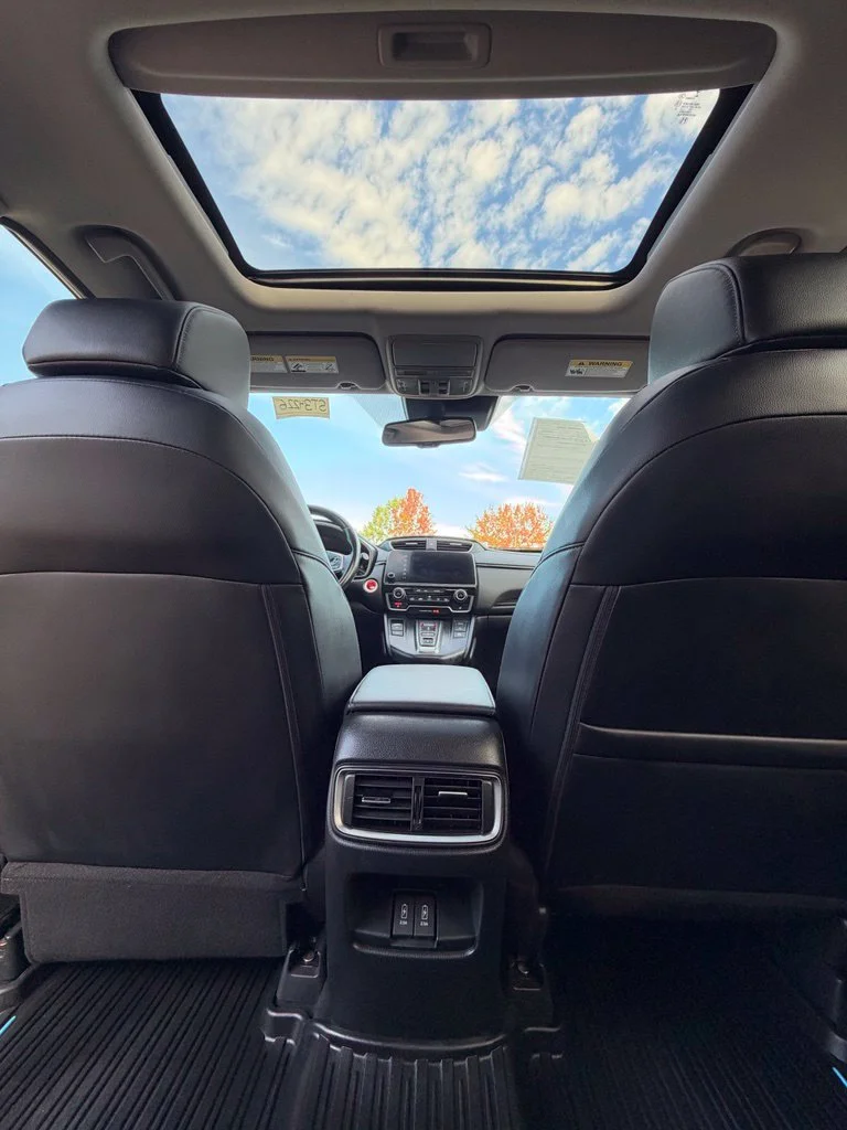 Used 2022 Sonic Gray Pearl Honda Touring image 29