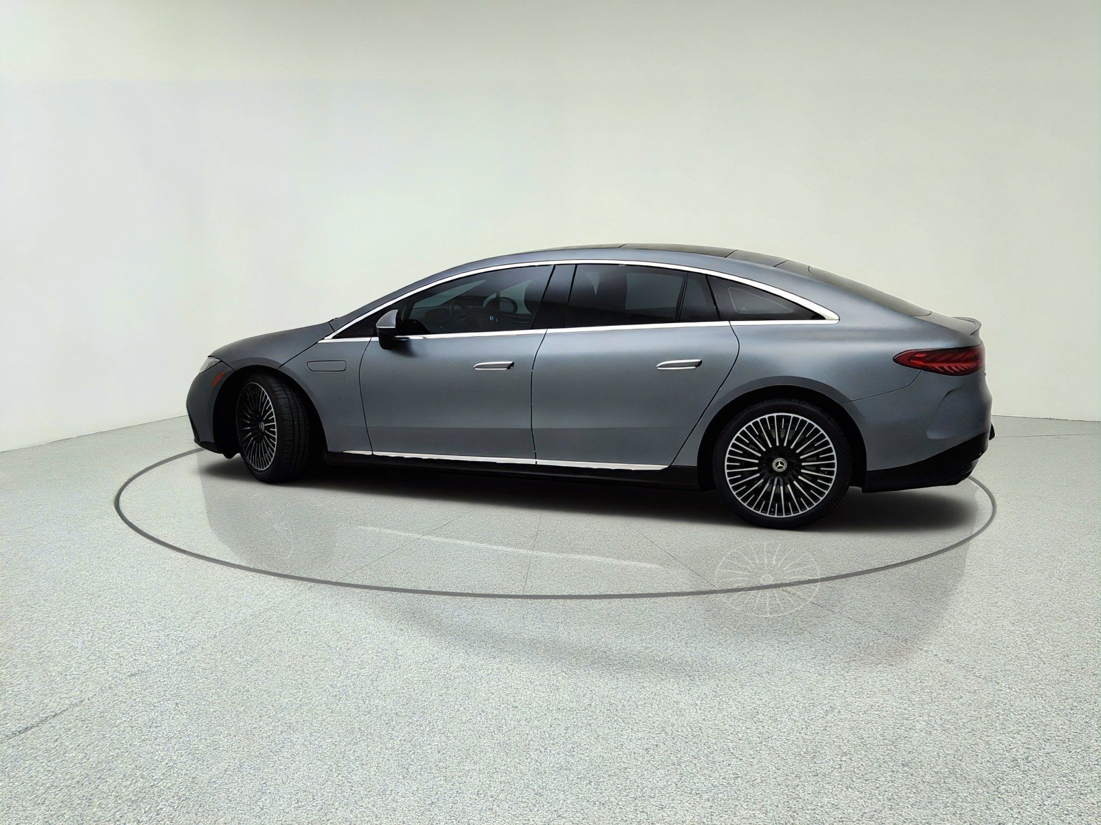 Certified Used 2022 MANUFAKTUR Selenite Grey Magno Mercedes-Benz EQS 450+ Exclusive Trim image 13