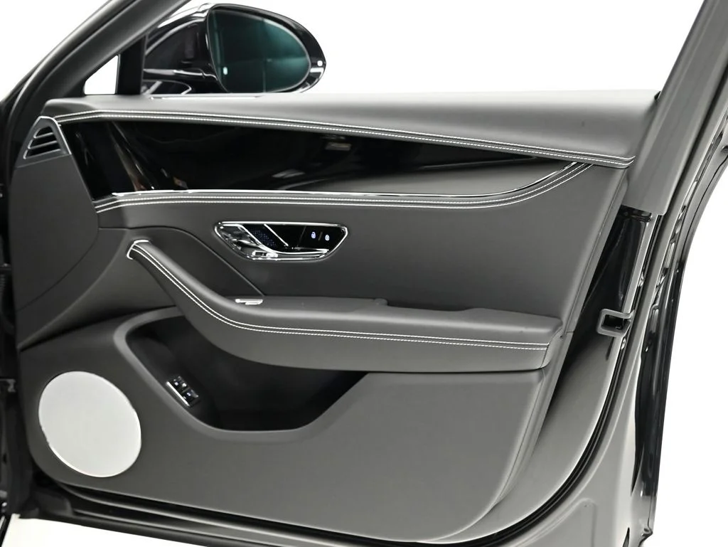 New 2026 Onyx Bentley V8 image 25