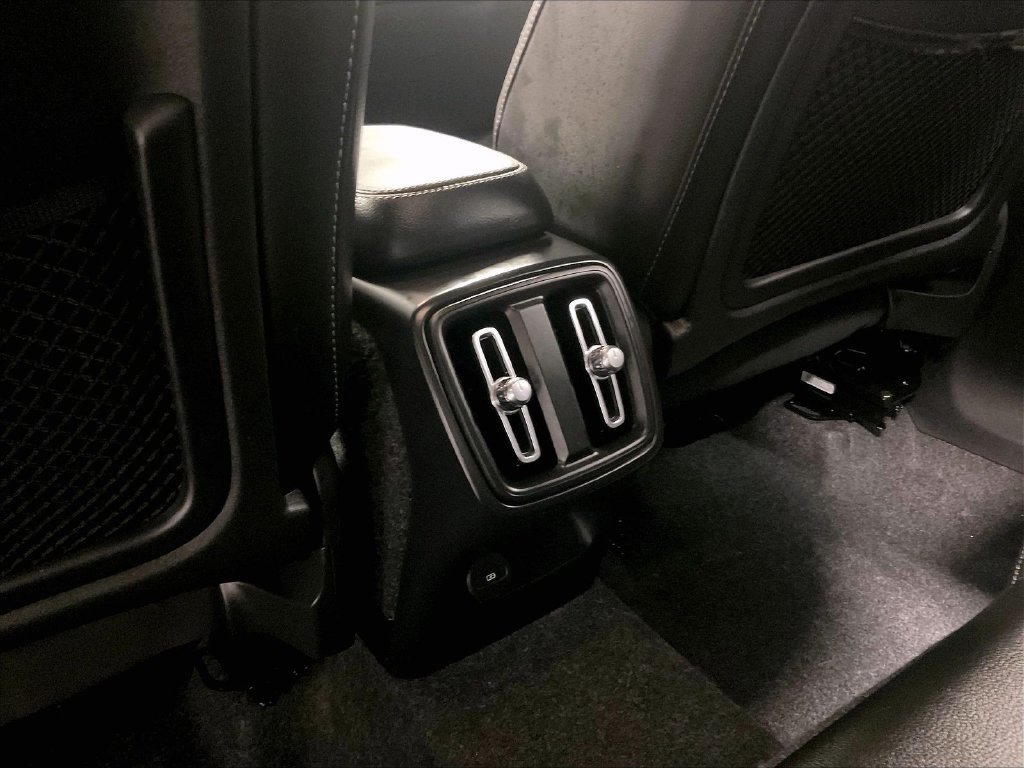 Used 2026 Blue Volvo B5 Core image 28