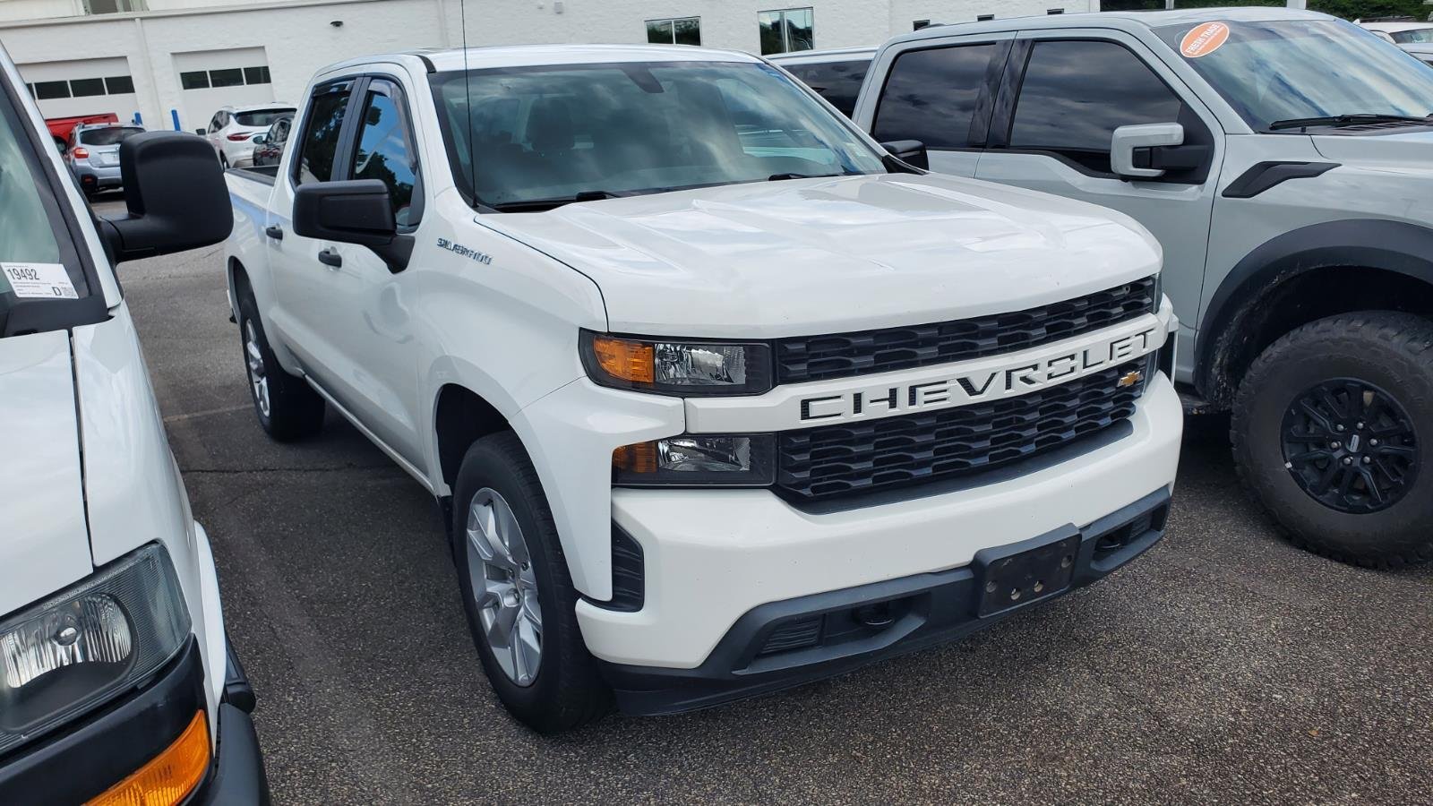 Vehicle Image 2