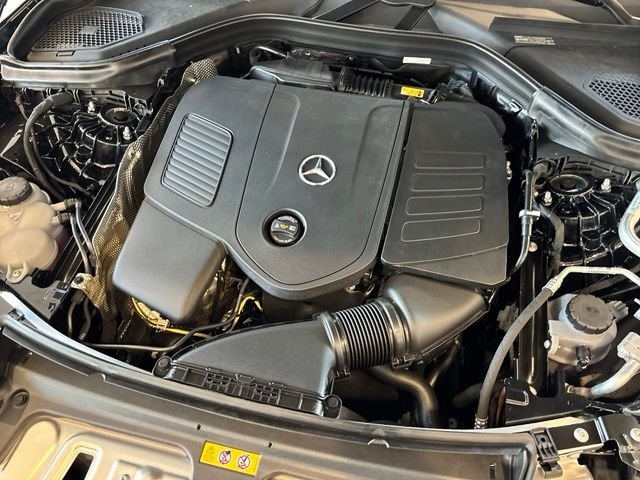 New 2026 Black Mercedes-Benz GLC 300 image 32
