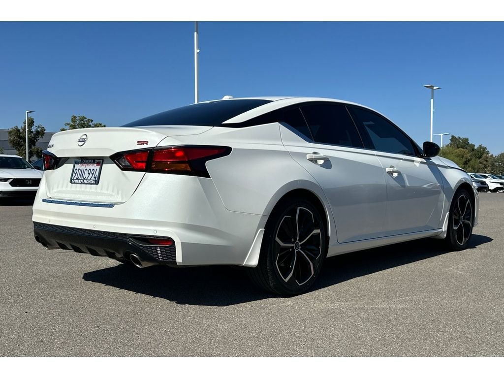 Used 2023 Pearl White Tricoat Nissan 2.5 SR image 6