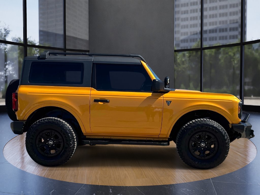Used 2022 Orange Metallic Ford Base image 2