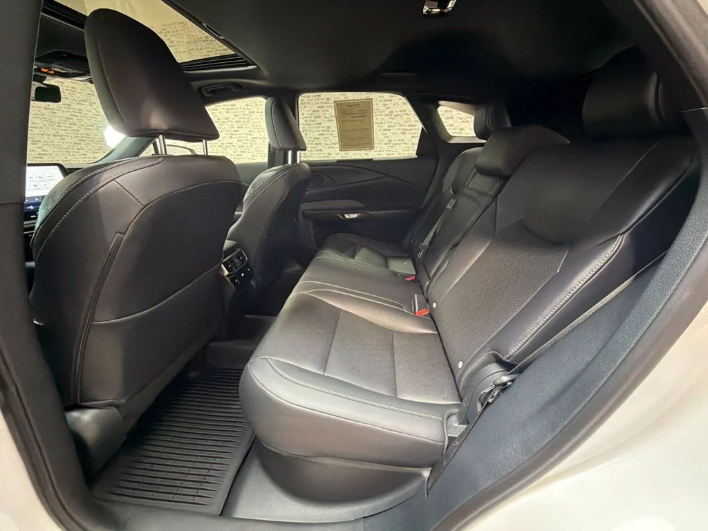 Used 2023 Eminent White Pearl Lexus 350 Premium Plus image 15