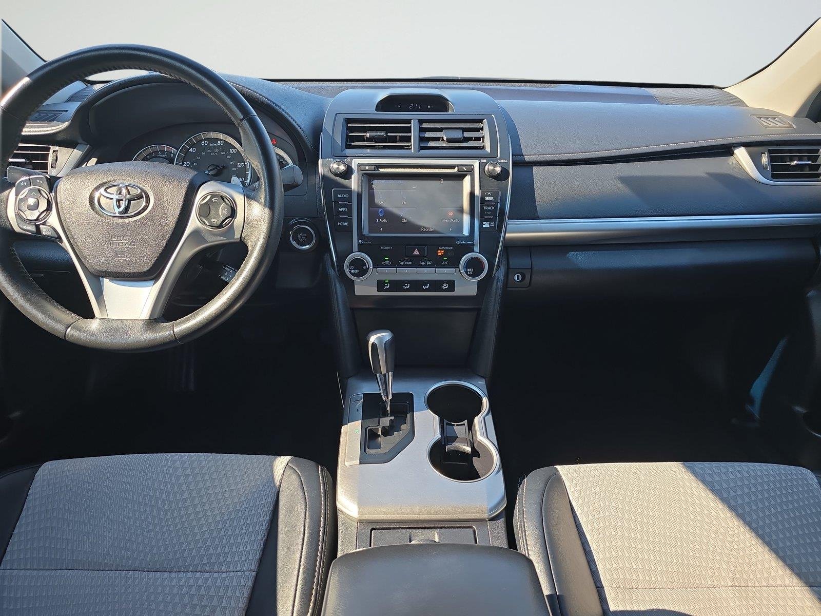 Used 2014 Super White Toyota SE V6 image 11
