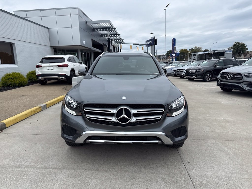 Used 2017  Mercedes-Benz GLC 300 image 2