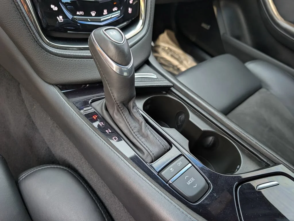 Used 2018 BLACK RAVEN Cadillac 4dr Sdn image 28