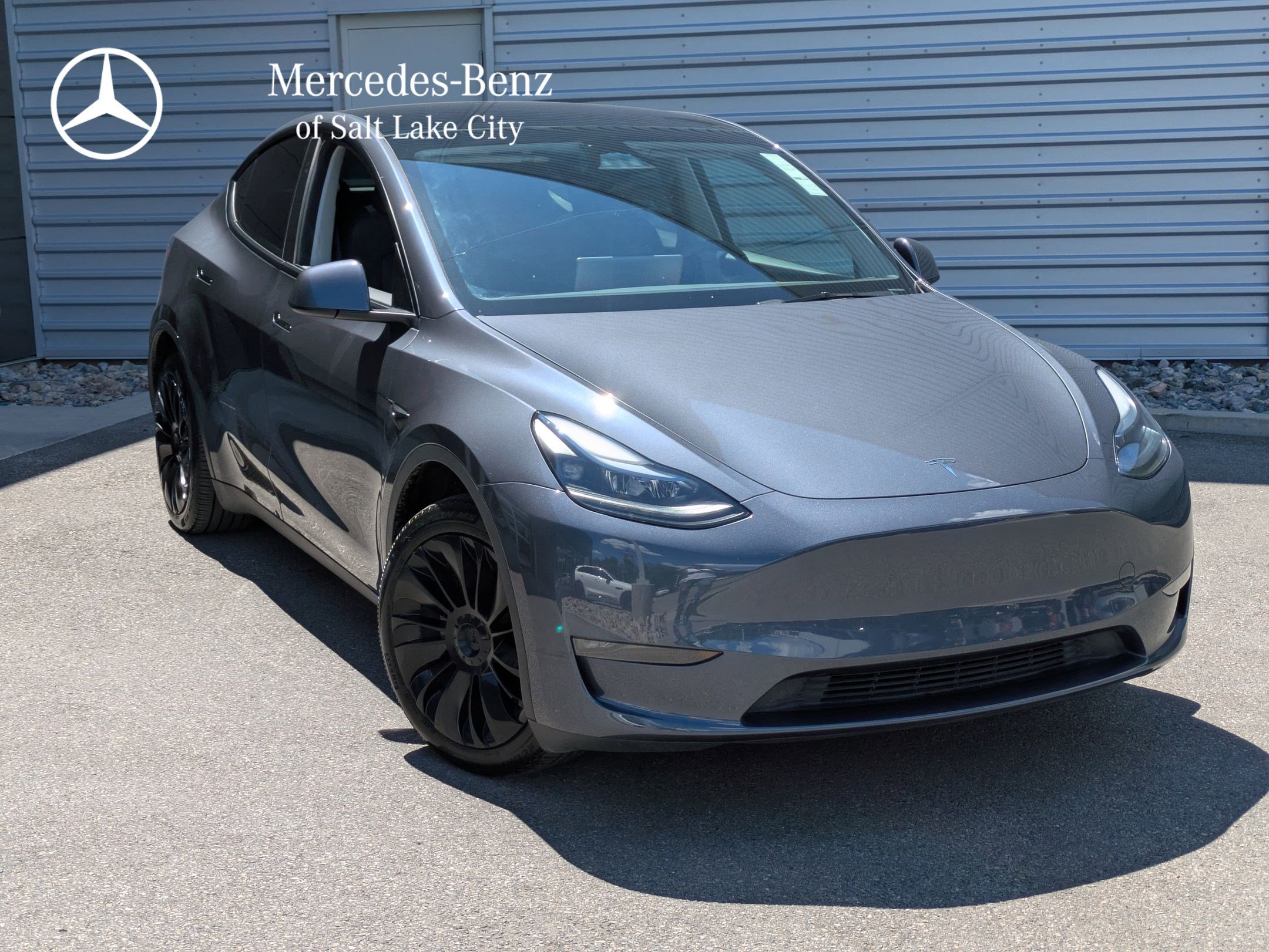 2023 Tesla Model Y Long Range Dual Motor All-Wheel Drive's photo