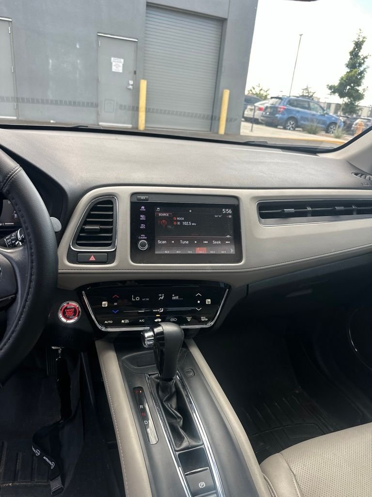 Used 2019  Honda EX-L image 19