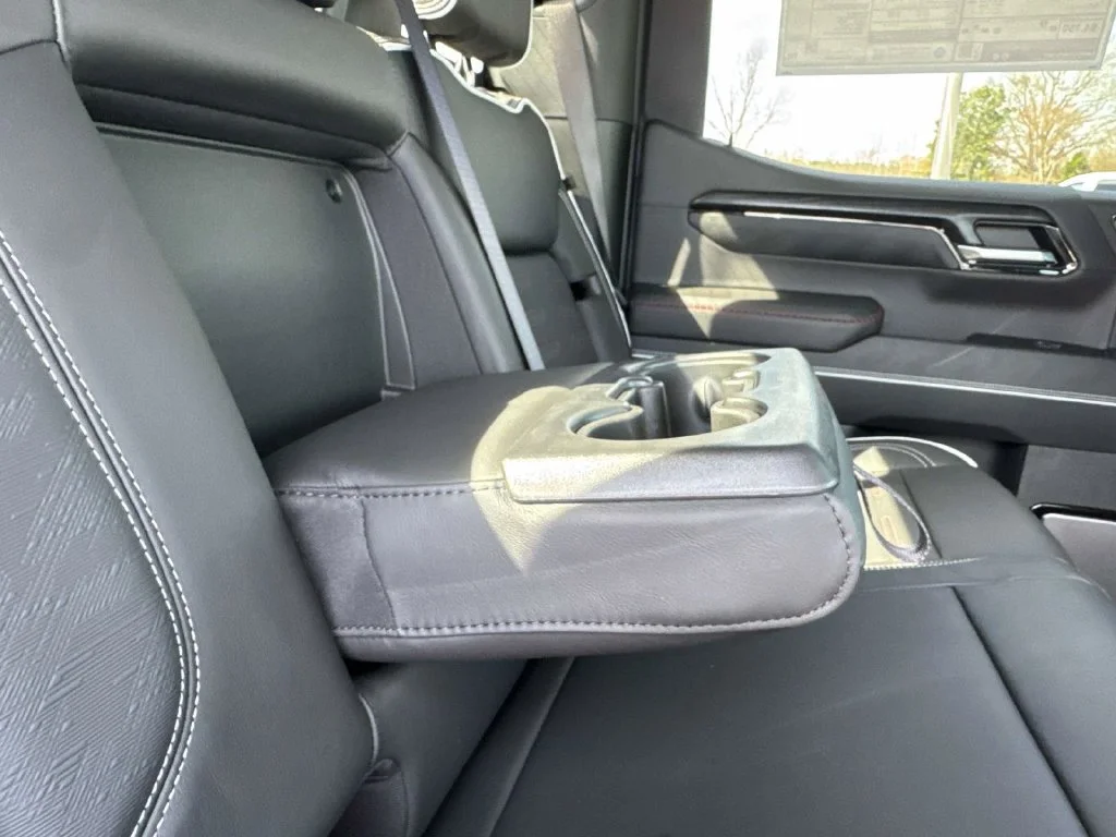 2026 GMC Sierra 1500 AT4X - Photo 25