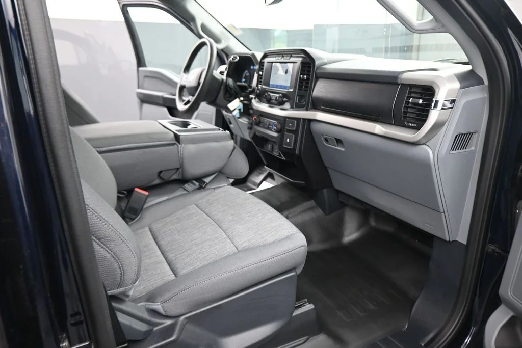 Used 2021 Blue Ford XL image 44