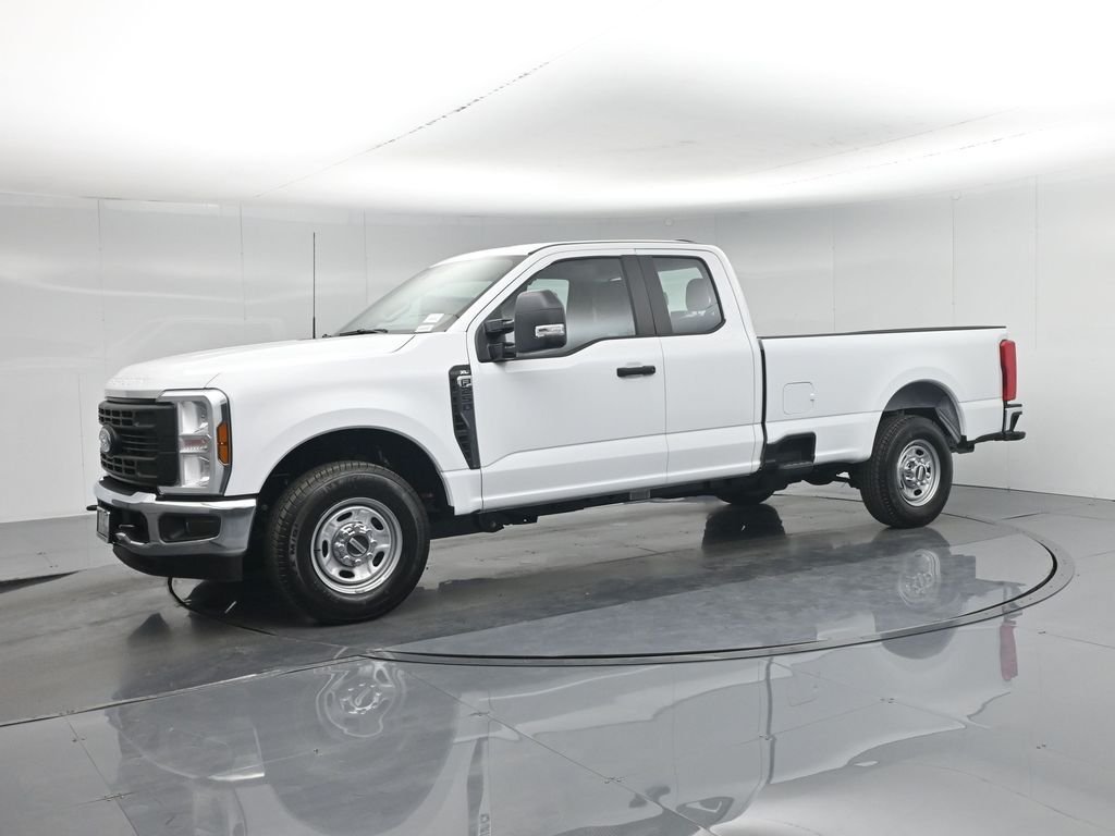 New 2026 Oxford White Ford XL image 25