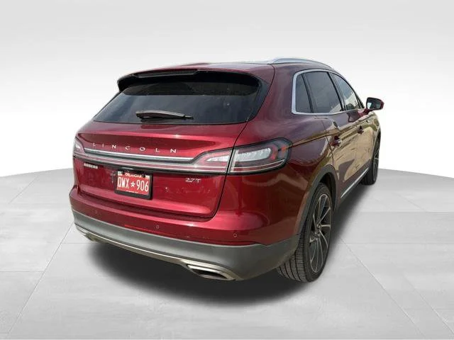 Used 2019 Red Lincoln Reserve image 3