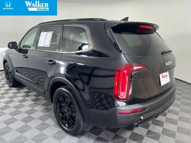Used 2022 Black Kia EX image 5