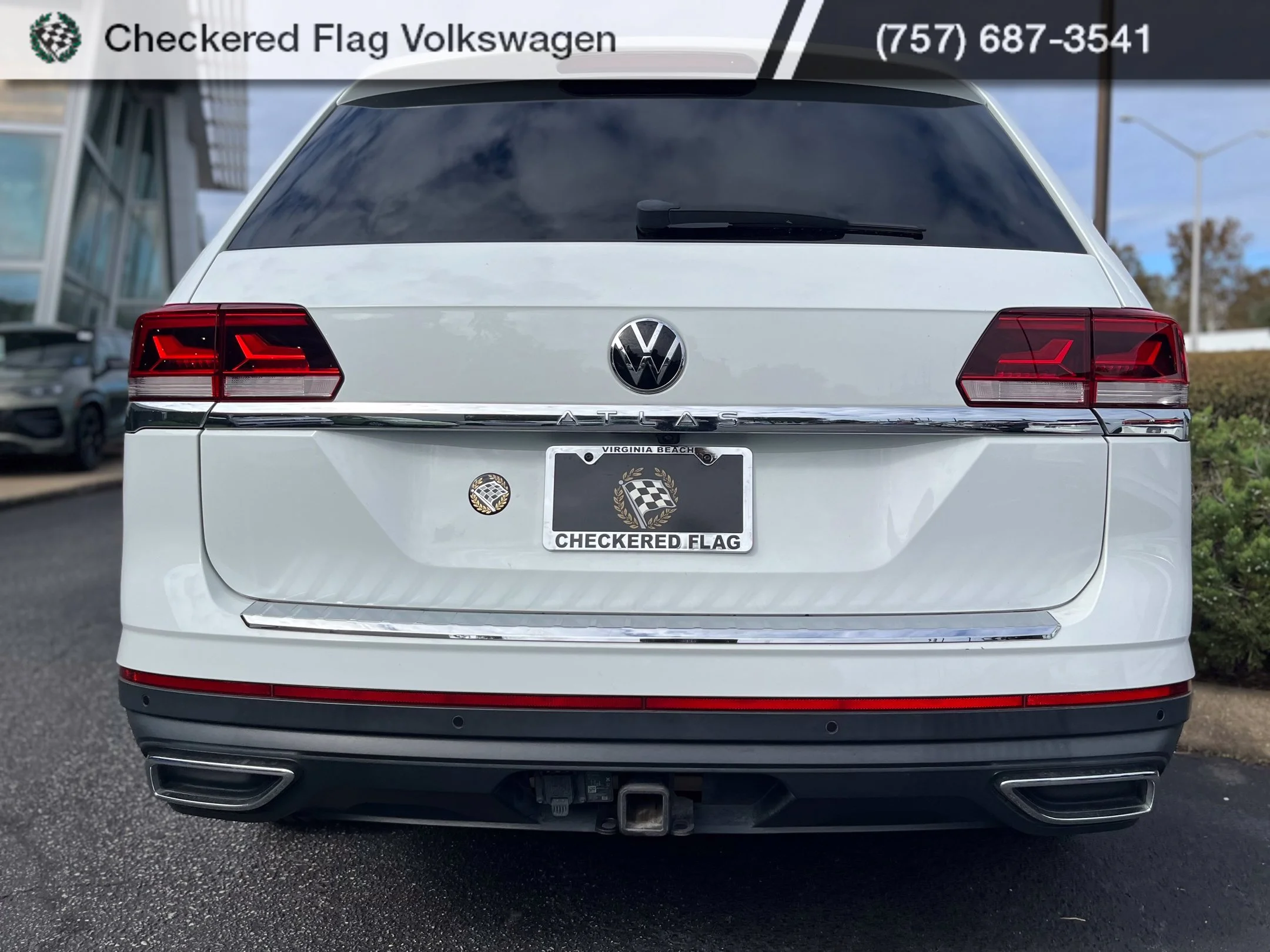 Used 2022 Pure White Volkswagen 3.6L V6 SE w/Technology image 10