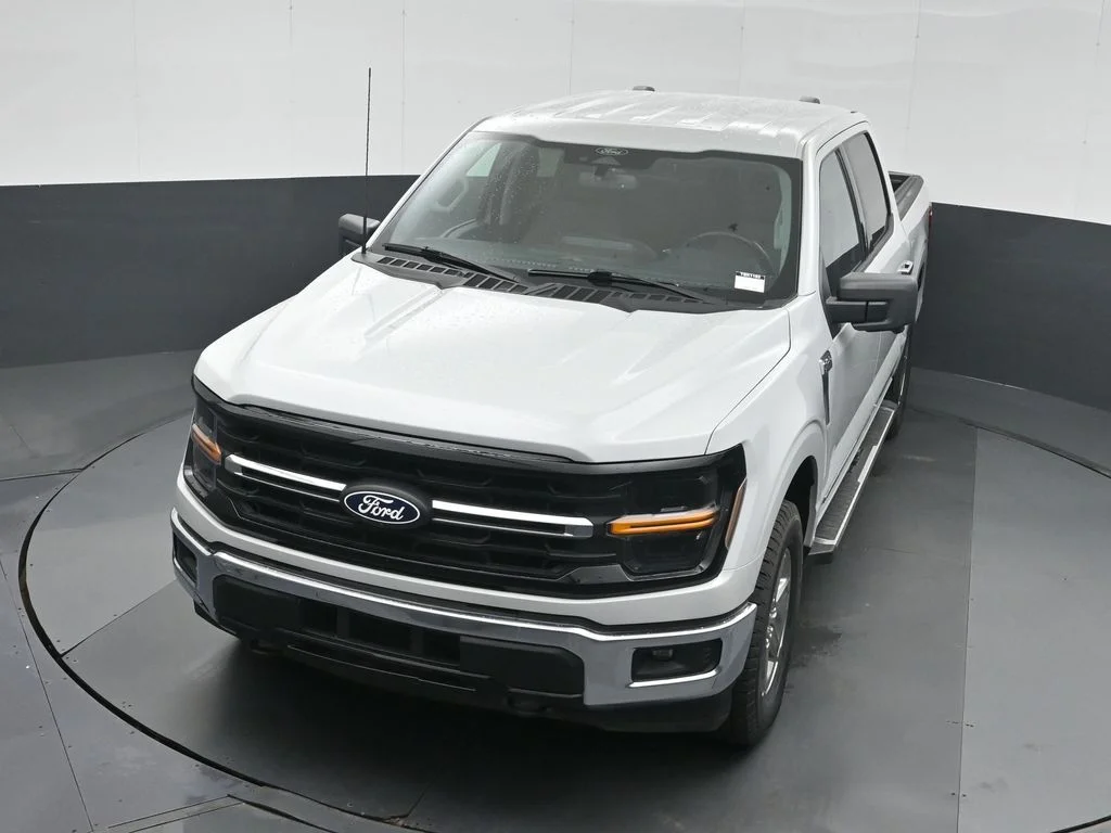 Used 2024 White Ford XLT image 31