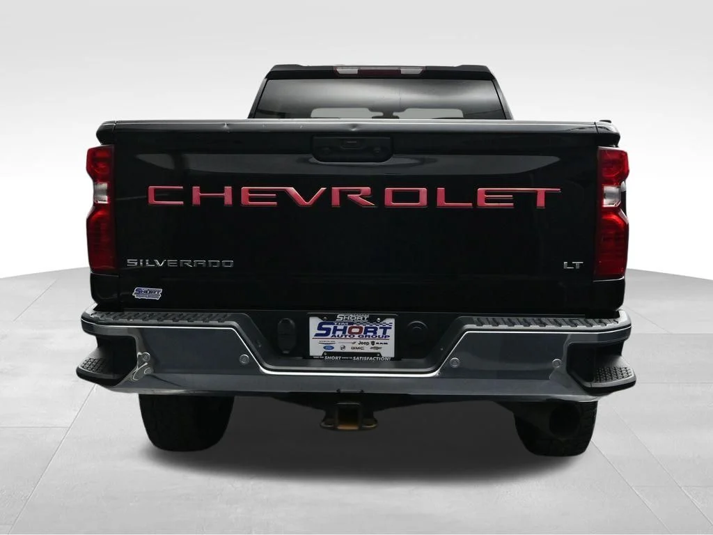 Used 2021 Black Chevrolet LT image 4