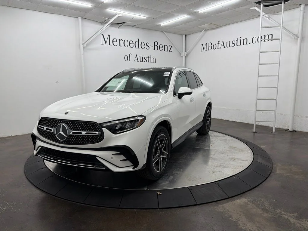New 2026 White Mercedes-Benz GLC 300 image 3