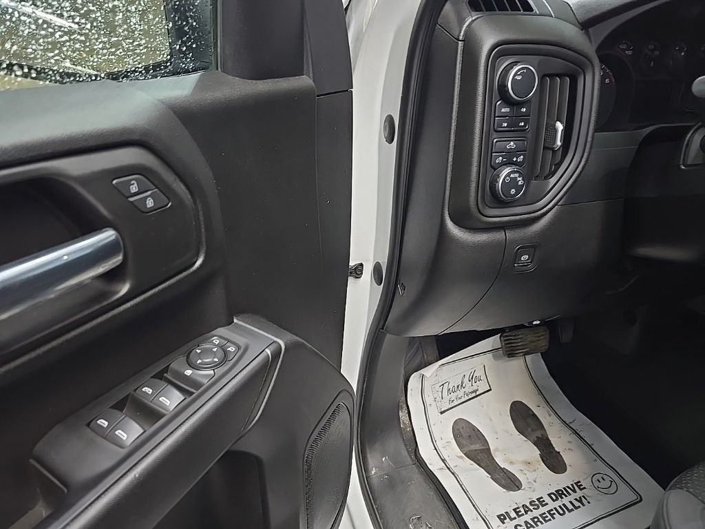 Used 2022 Summit White Chevrolet Custom Trail Boss image 27