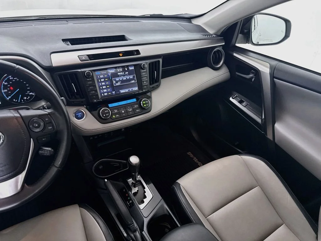 Certified Used 2016 Blizzard Pearl Toyota Limited image 21