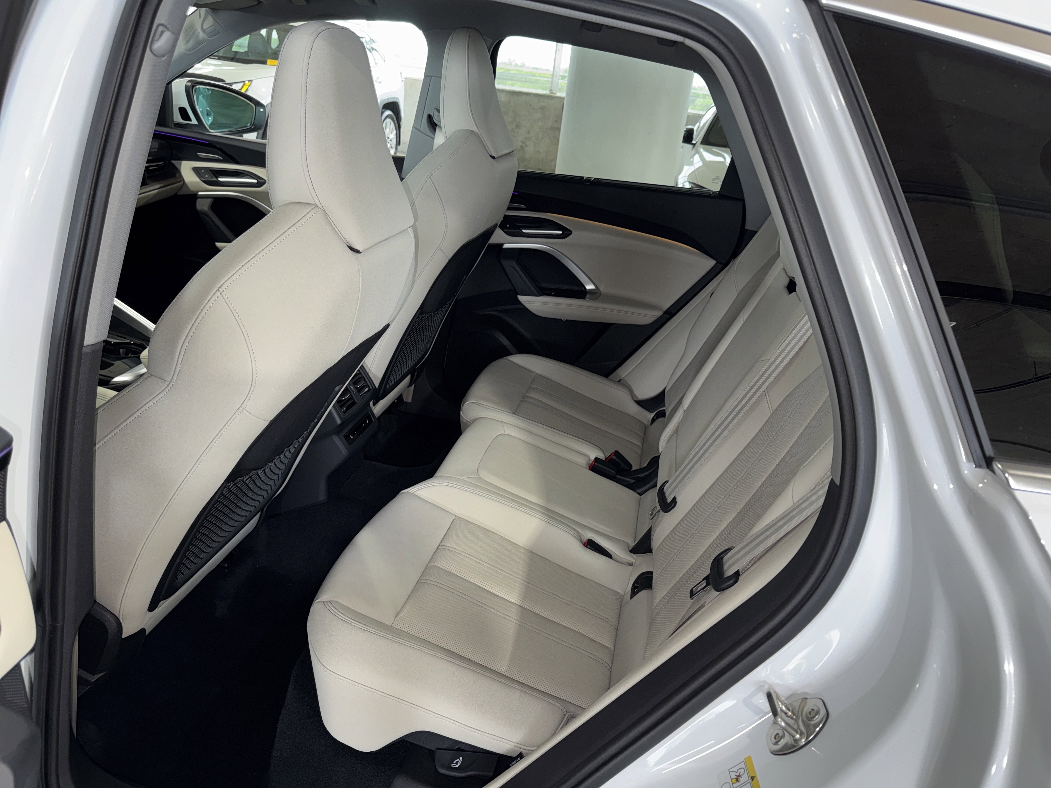 Used 2025 Arkona White Audi Prestige image 15