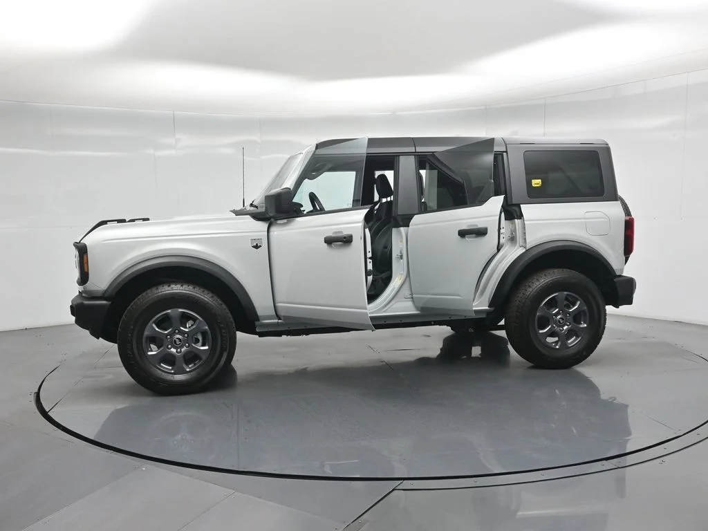 New 2026 Avalanche Gray Ford Big Bend image 32