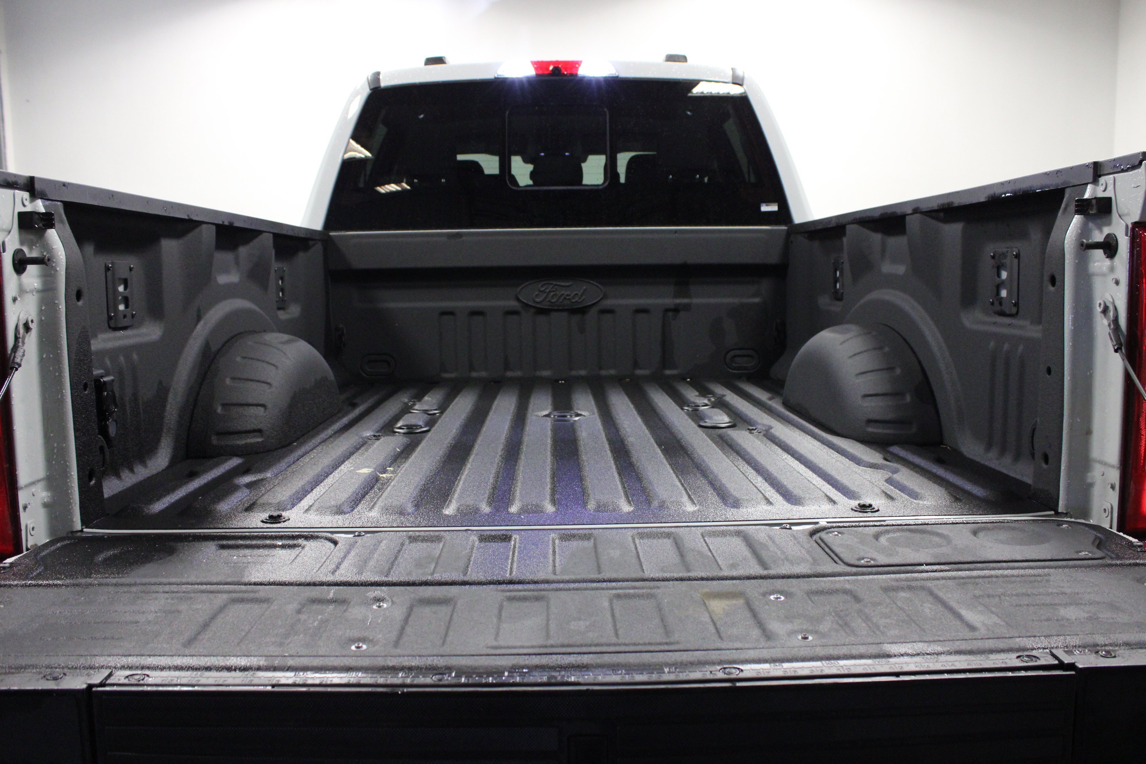2025 Ford F-250 Super Duty XLT - Photo 14