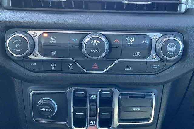 2026 Jeep Wrangler 4-Door Sport S - Photo 34