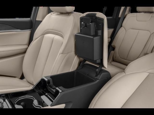 Used 2022 White Jeep Laredo image 11