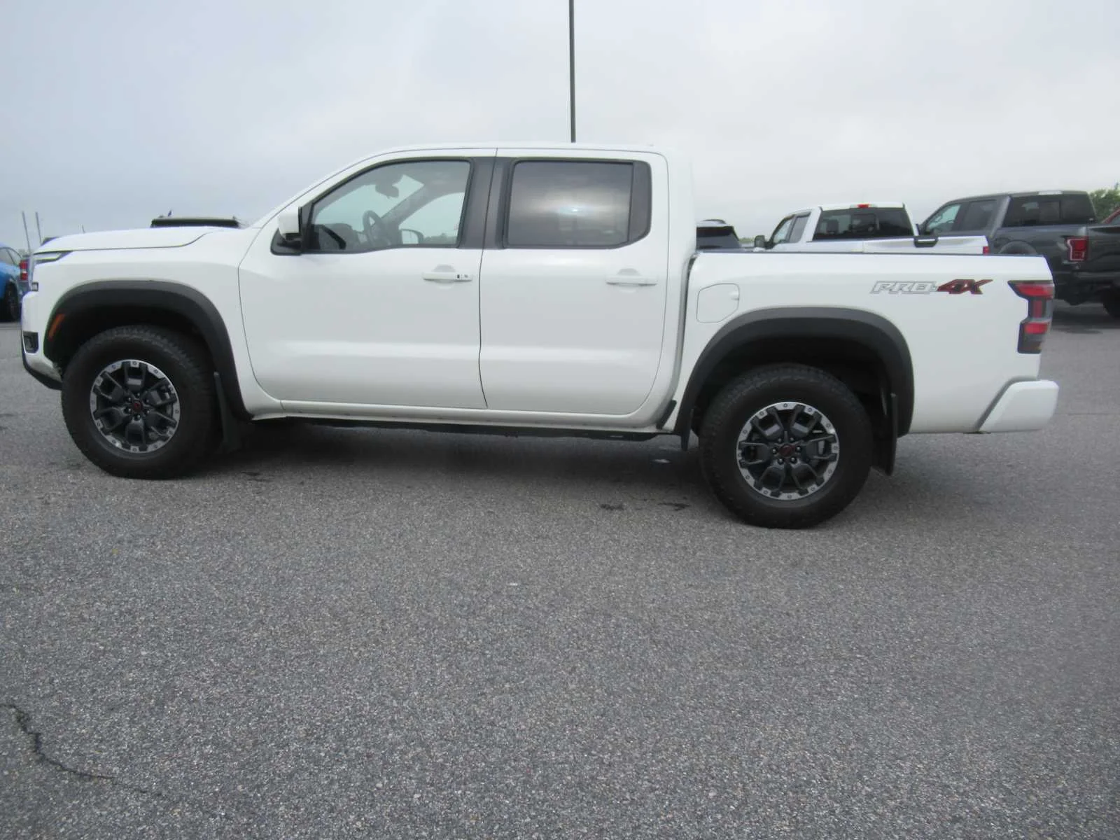 Used 2025 Glacier White Nissan PRO-4X image 8