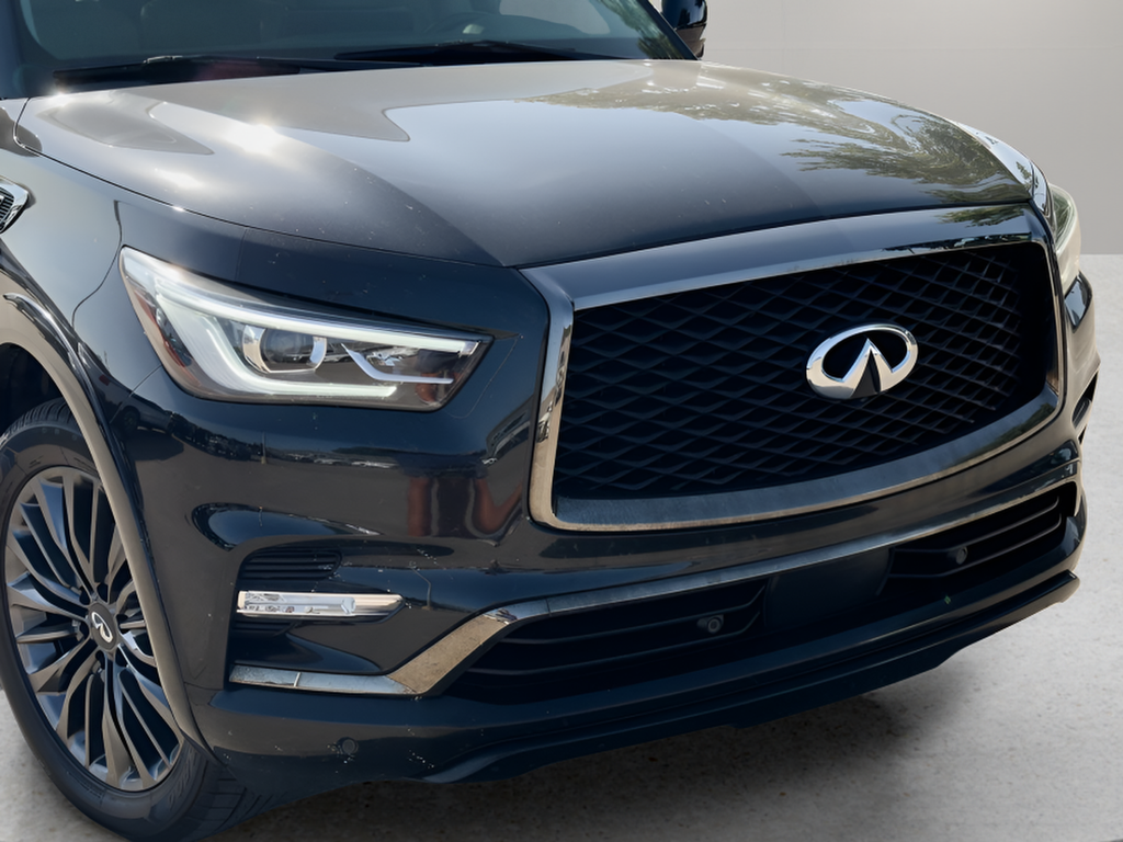 Used 2023 Black INFINITI Premium Select image 2