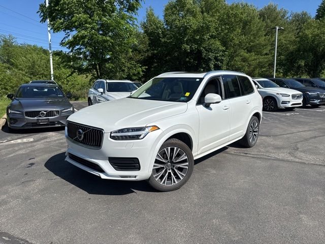 2022 Volvo XC90 T6 Momentum 6 Passenger AWD's photo