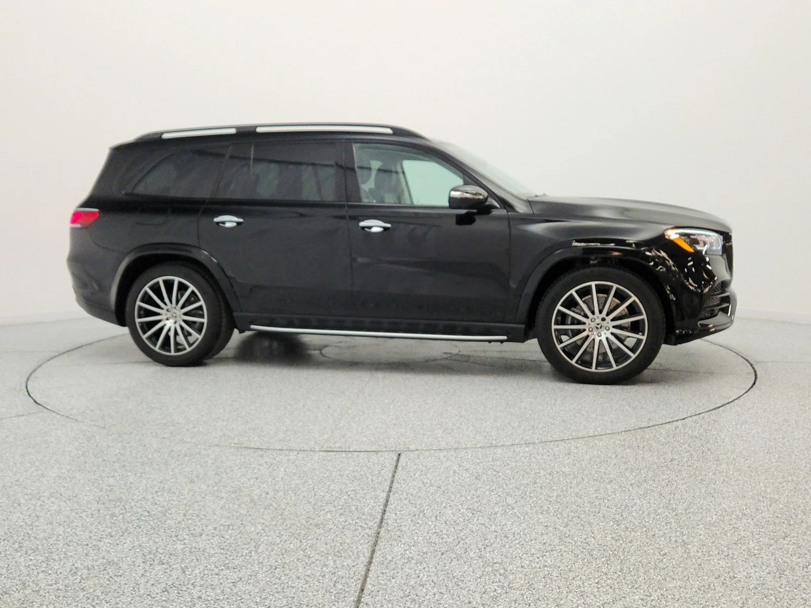 Certified Used 2023 Black Mercedes-Benz GLS 580 4MATIC® SUV image 4