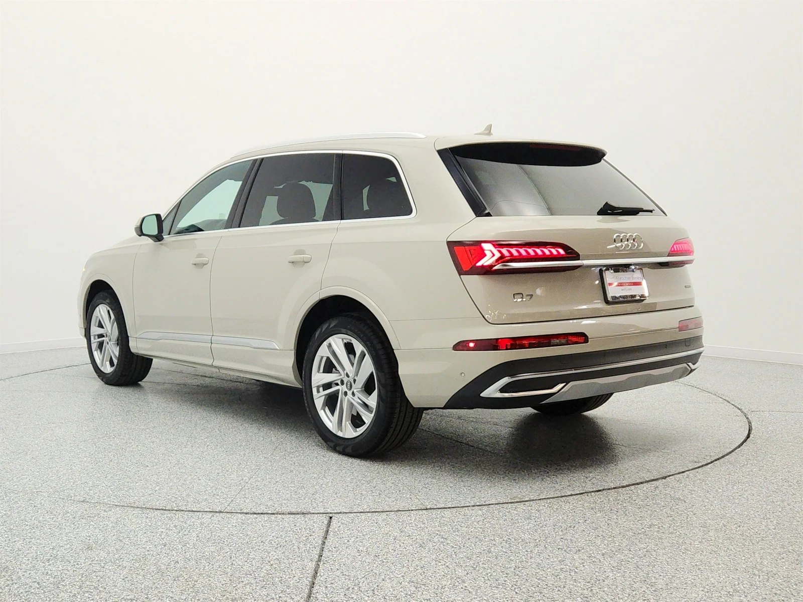 Used 2023 Vicuna Beige Metallic Audi Premium image 7