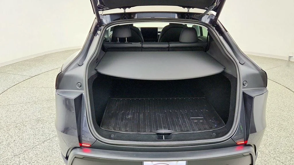 Used 2026 Stealth Grey Tesla Premium AWD image 26