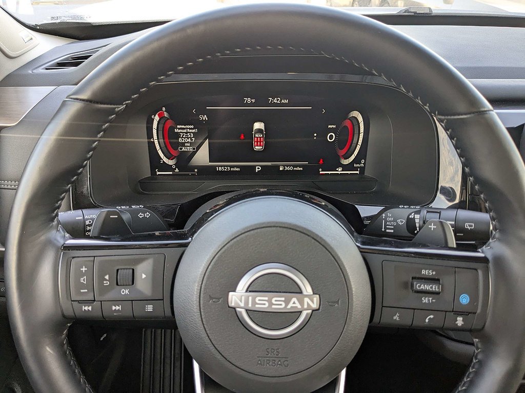Used 2025 Gun Metallic Nissan Platinum image 30