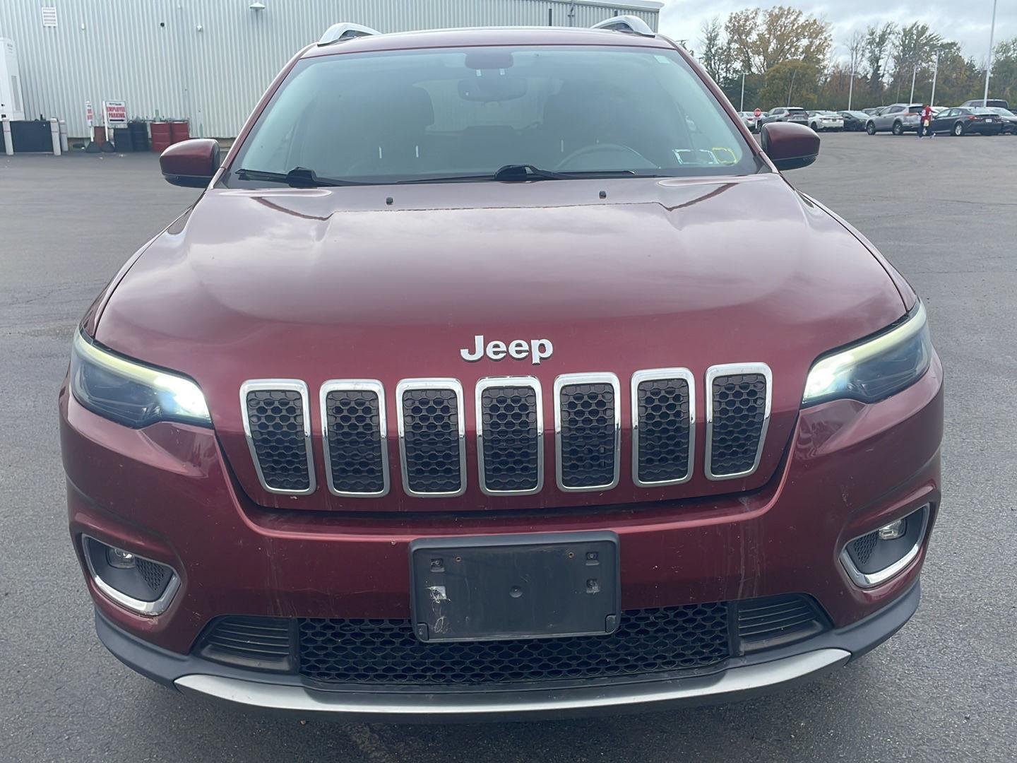 Used 2019 Velvet Red Pearlcoat Jeep Limited image 7