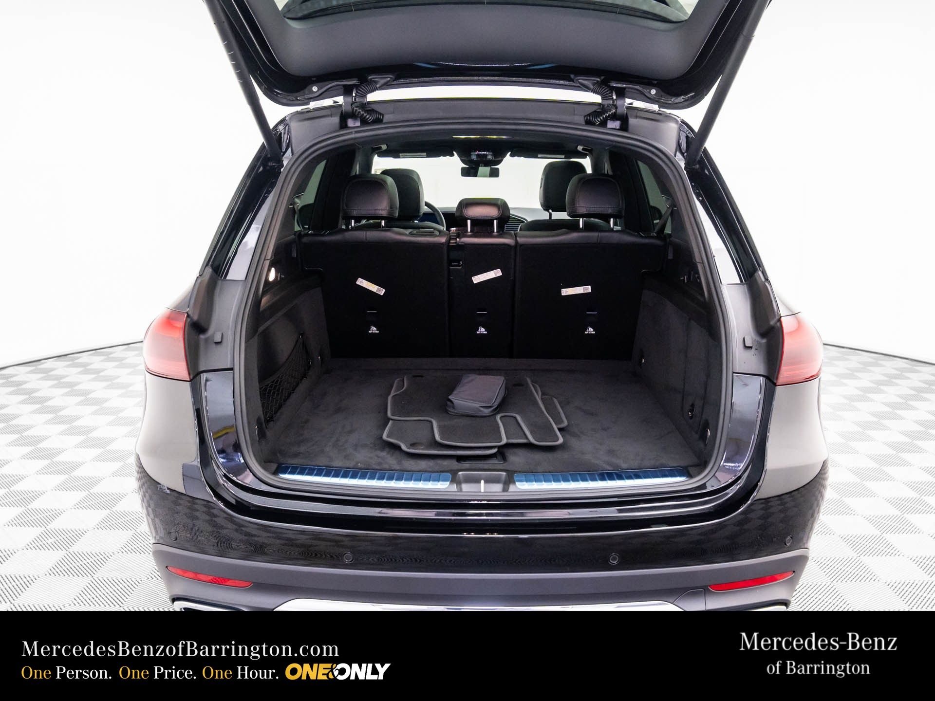 New 2026 Obsidian Black Metallic Mercedes-Benz GLE 350 image 31