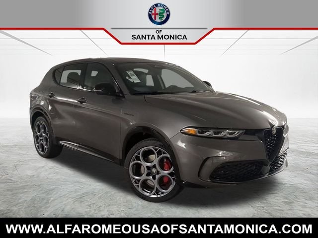 2025 Alfa Romeo Tonale Base
