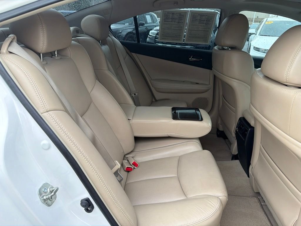 Used 2012 White Nissan 3.5 SV image 18