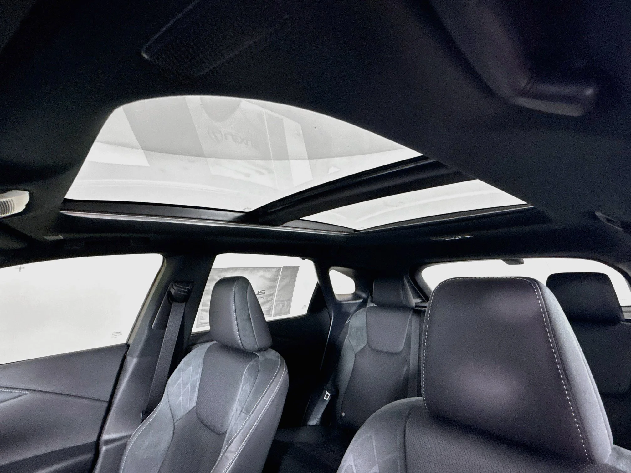 2026 Lexus RX 350 Luxury - Photo 14