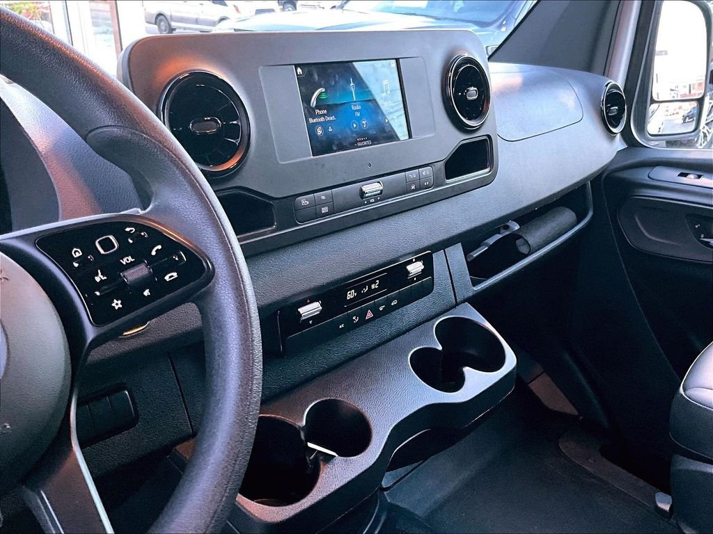 Used 2024 White Mercedes-Benz Crew 170 WB image 18
