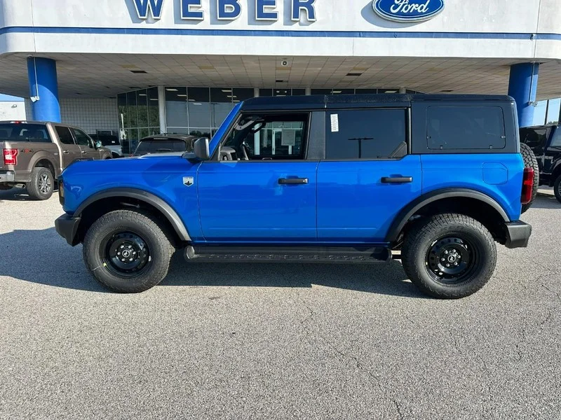 New 2026 Velocity Blue Metallic Ford Big Bend 4 Door 4x4 image 2