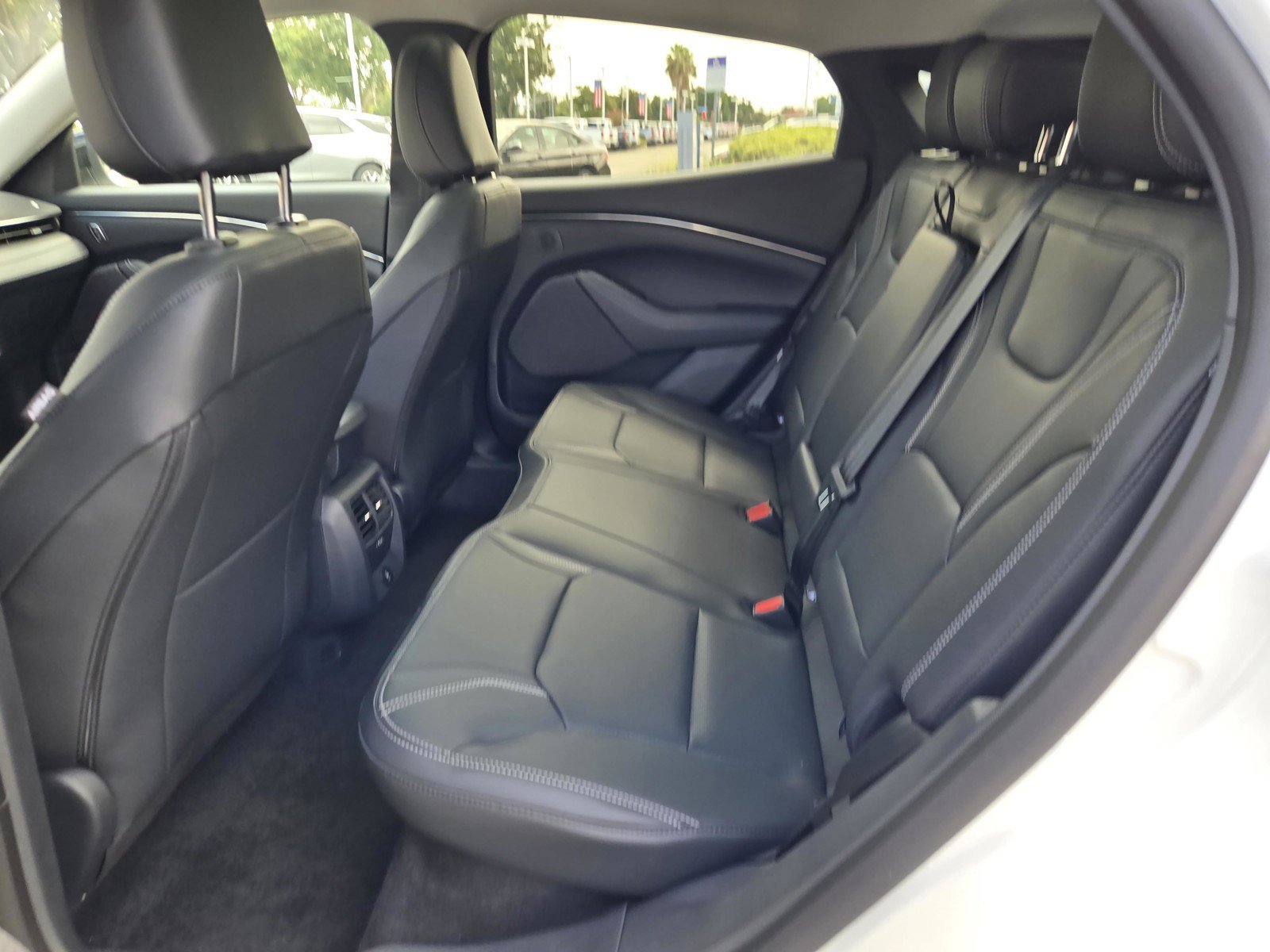New 2026 Star White Metallic Tri-coat Ford Premium image 7