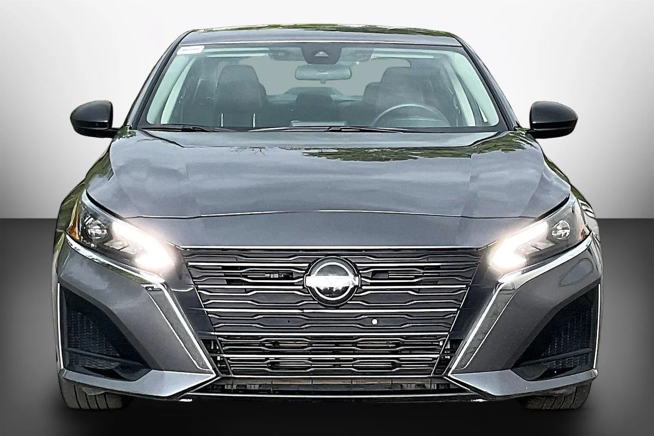 Certified Used 2024 Gray Nissan 2.5 SV image 3
