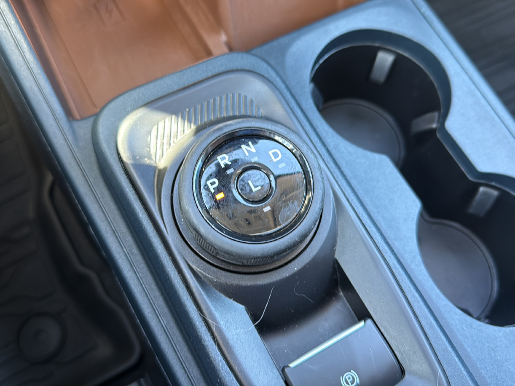Used 2022 Red Ford Lariat image 21