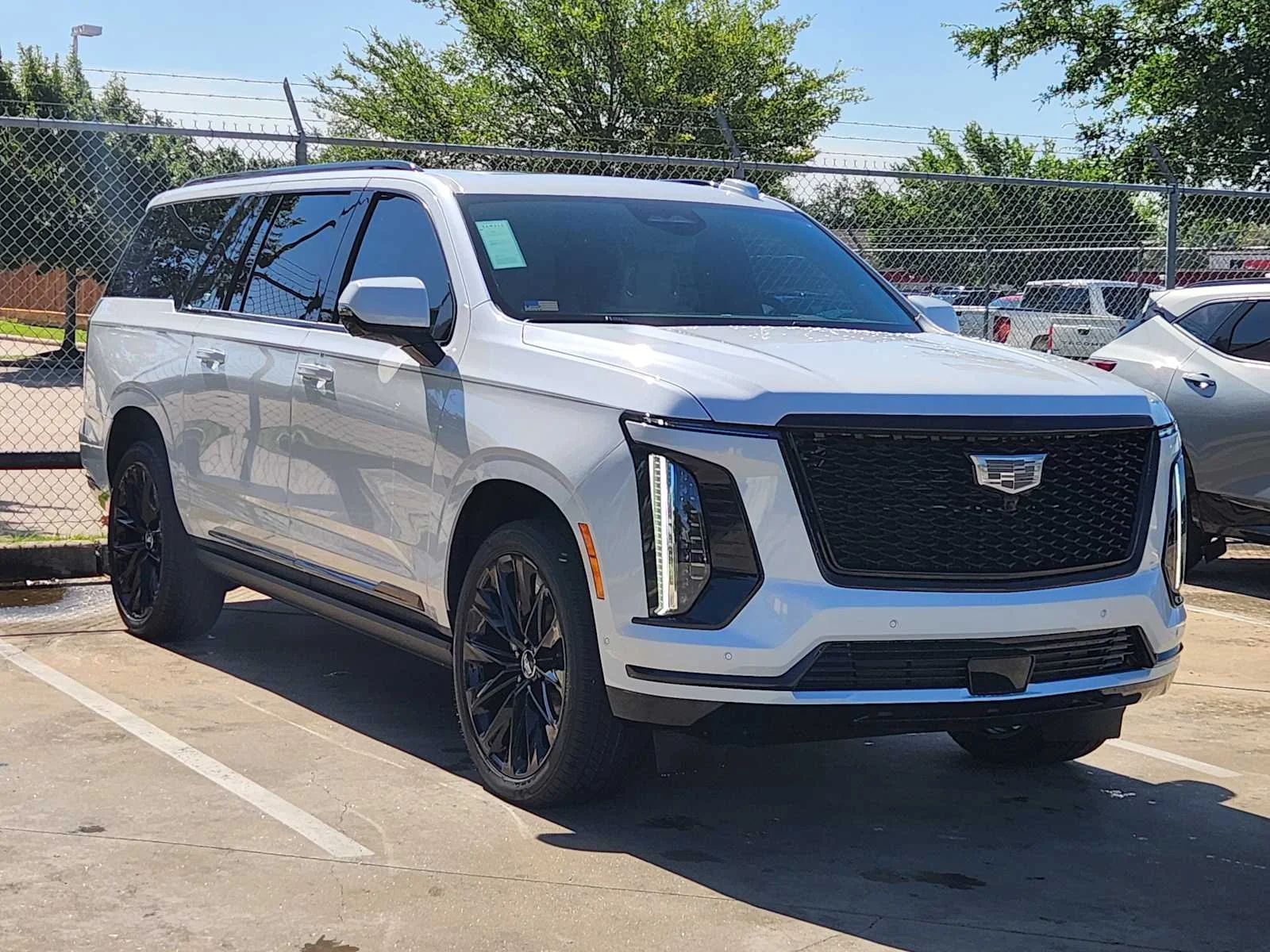 New 2026 Vibrant White Tricoat Cadillac Platinum Sport image 2