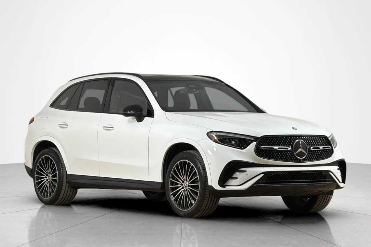 Used 2024 Polar White Mercedes-Benz GLC 300 image 7